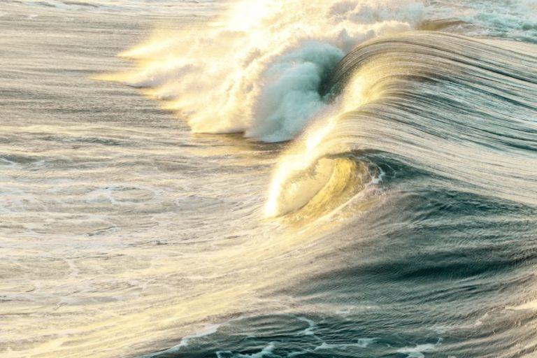 巨大な波でのワイプアウト方法